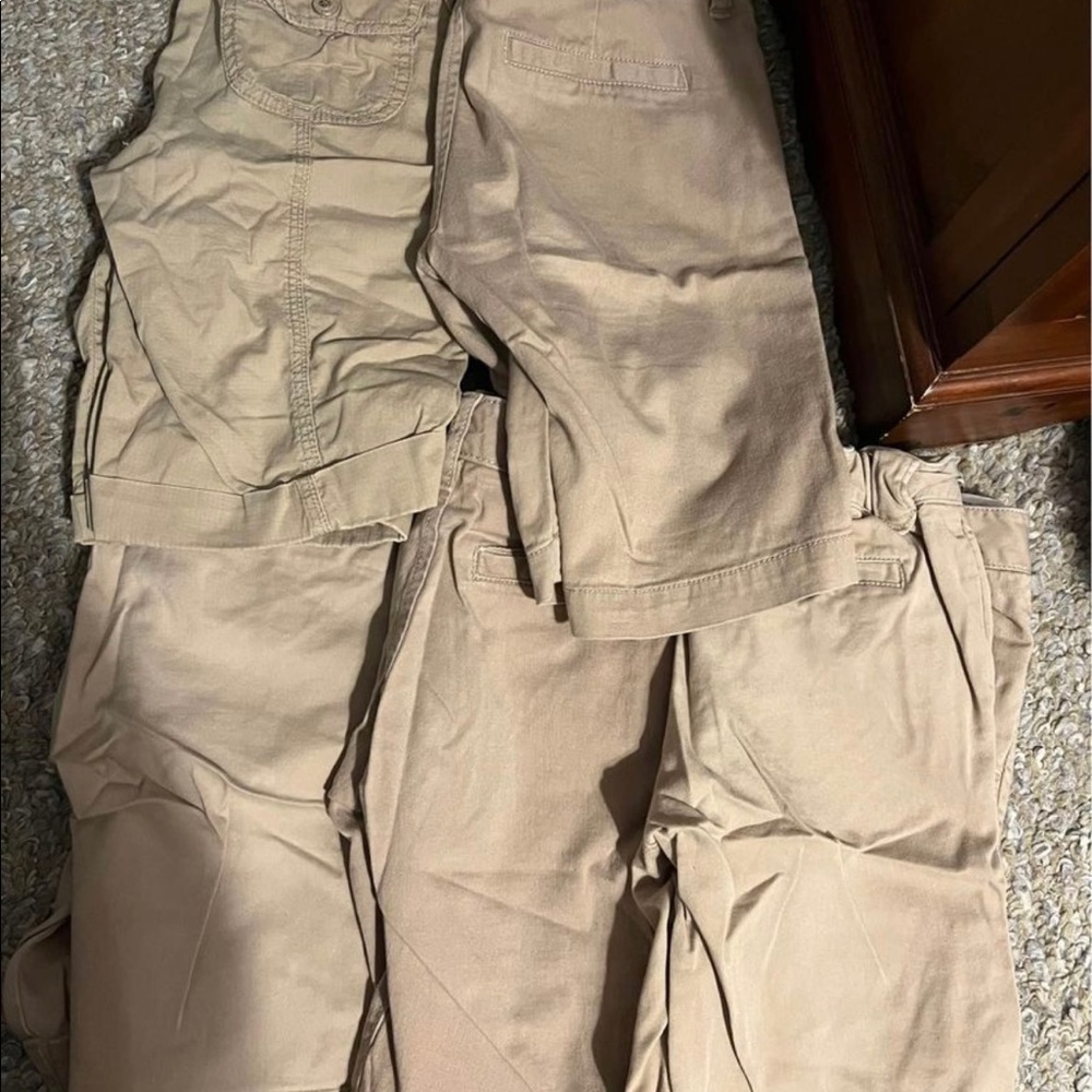 Girls size 12 Khaki Capris